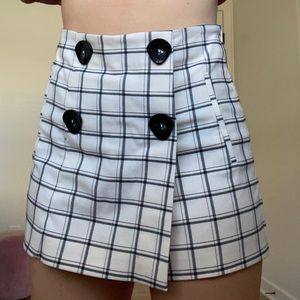 Zara navy and white skort